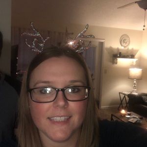 Meet your Posher, Jaclyn